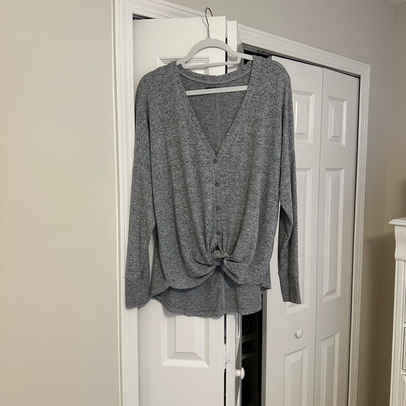 Abercrombie & Fitch Grey Button Down - Picture 2 of 9